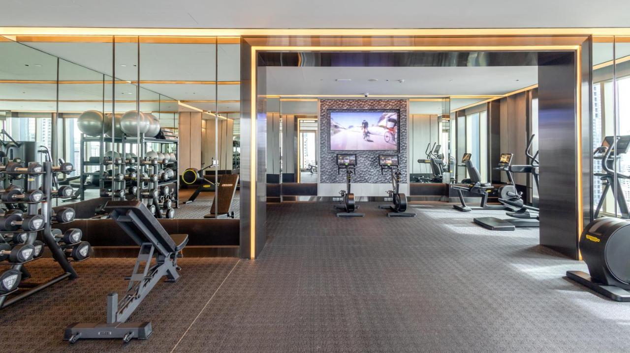 Hotel Grande Centre Point Surawong Bangkok Esterno foto The gym at The Hari