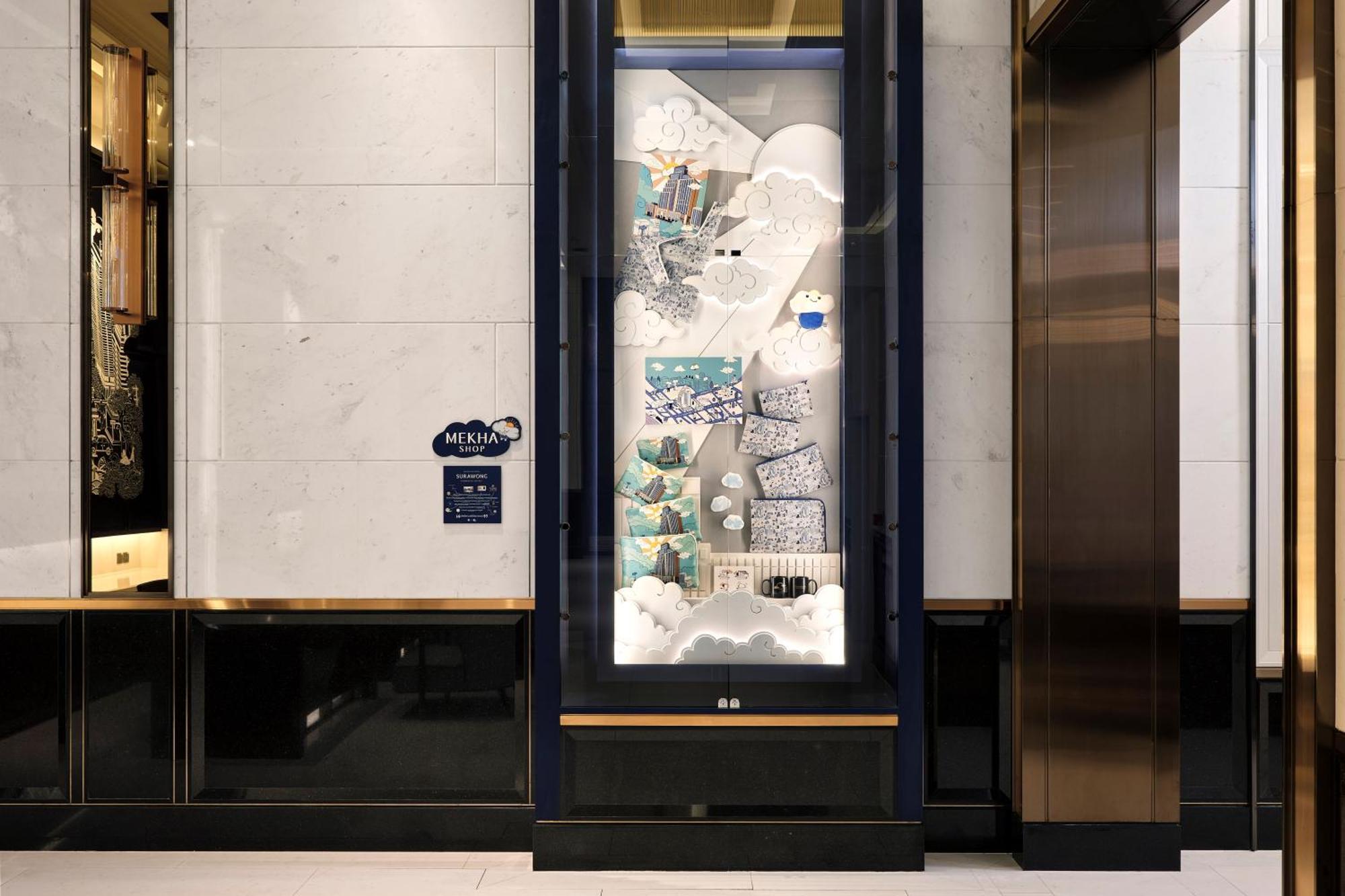 Hotel Grande Centre Point Surawong Bangkok Esterno foto Tiffany's Blue Book