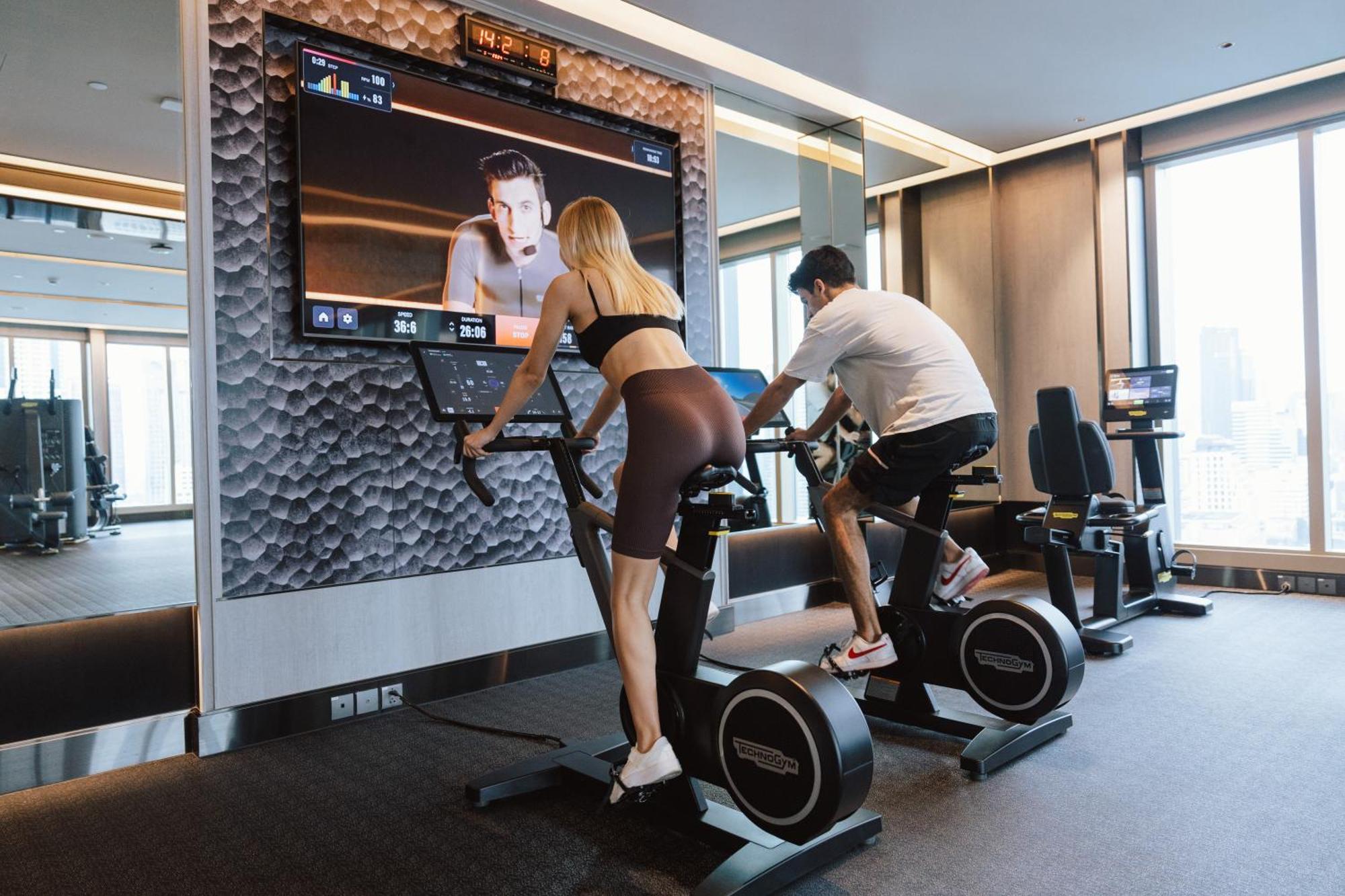 Hotel Grande Centre Point Surawong Bangkok Esterno foto A Peloton bike in a gym